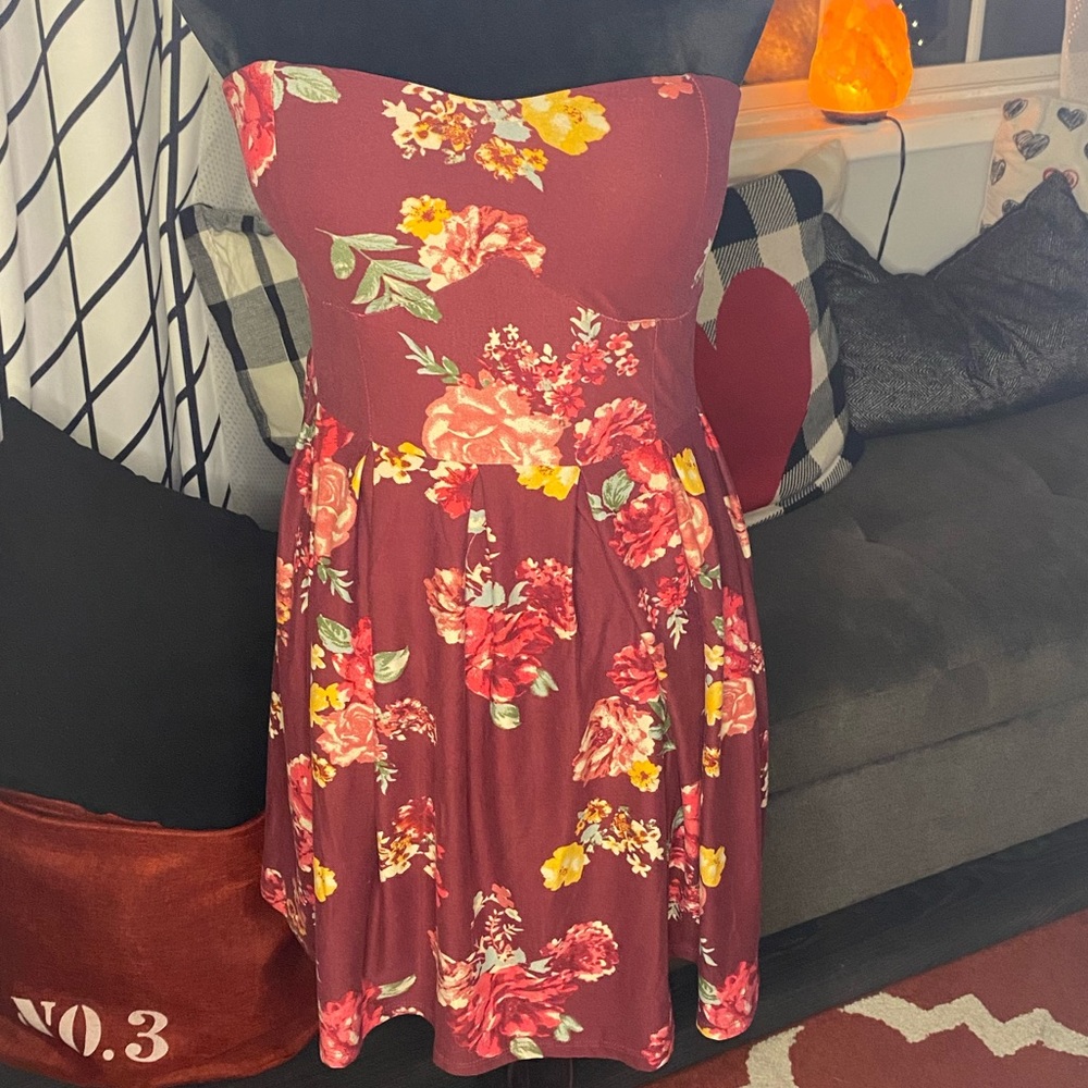 Burgundy tube dress juniors size L